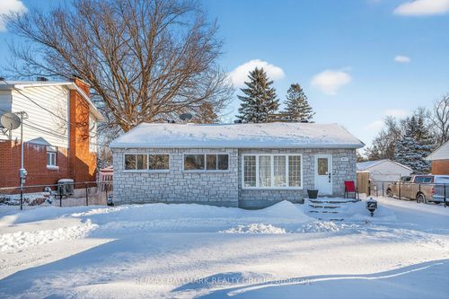 991 Blair Rd, Gloucester, ON, K1J7M9 | Card Image