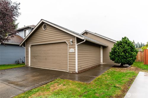 2722 178th Pl Ne, Marysville, WA, 98271-4766 | Card Image