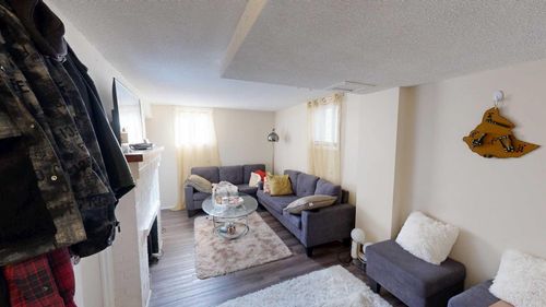 b-1212 7 Ave S, Lethbridge, AB, T1J1K7 | Card Image