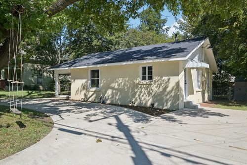 608 W High St, Terrell, TX, 75160-2522 | Card Image
