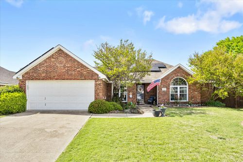 302 Glen Oak Trl, Forney, TX, 75126-6862 | Card Image