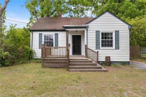 845 Norman Ave, Norfolk, VA, 23518-2517 | Card Image