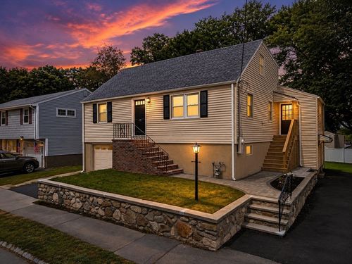 151 Dartmouth St, Lynn, MA, 01904-1246 | Card Image