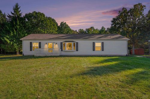 19823 W Brady Rd, Elsie, MI, 48831-9216 | Card Image