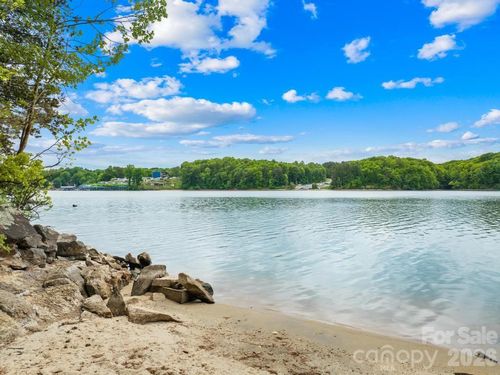 268 S Harbor Watch Dr, Statesville, NC, 28677-2500 | Card Image
