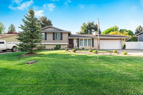 11315 E 26th Ave, Spokane Valley, WA, 99206-5804 | Card Image