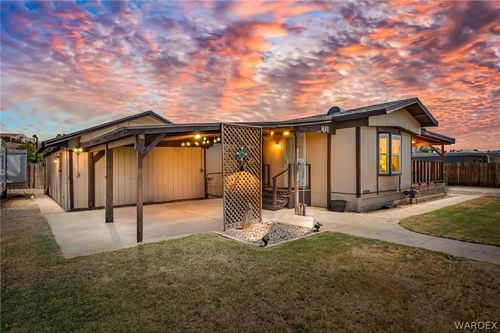 811 Safari Dr, Bullhead City, AZ, 86442-5803 | Card Image