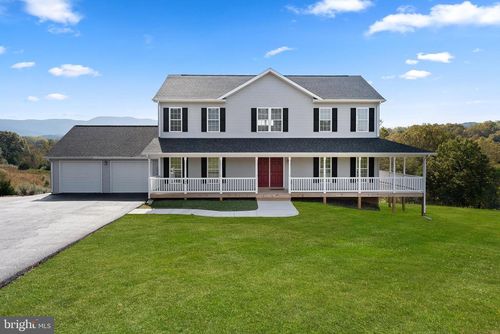 100 Holiday Ct, BENTONVILLE, VA, 22610-2697 | Card Image