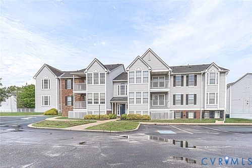 11-10211 Wolfe Manor Ct, Glen Allen, VA, 23060-7331 | Card Image