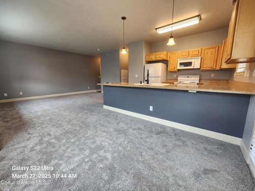 apt-207-6850 Spurwing Loop, Coeur D Alene, ID, 83815-7922 | Card Image