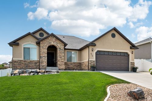217 Honeysuckle Dr, Saratoga Springs, UT, 84045-4714 | Card Image