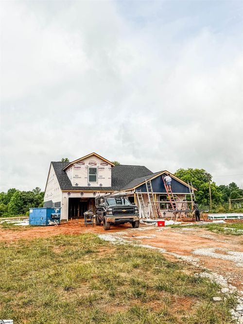 17952 Highway 101 S, Gray Court, SC, 29645-7183 | Card Image