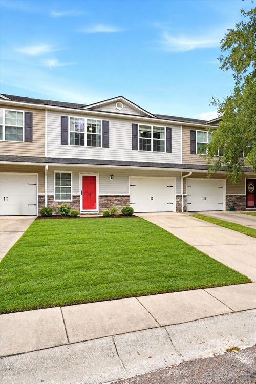 212 Tyner Trl, Summerville, SC, 29486-2092 | Card Image
