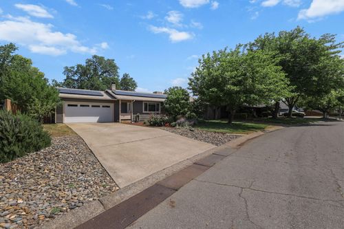 6935 Granada Drive, Redding, CA, 96002 | Card Image