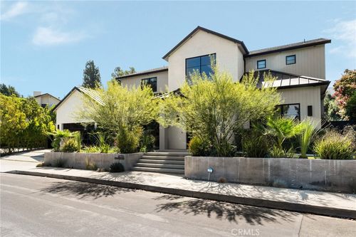4050 Contera Rd, Encino, CA, 91436-3601 | Card Image