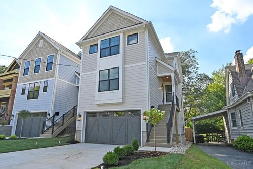 3725 Drakewood Dr, Cincinnati, OH, 45209-2326 | Card Image