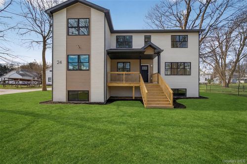 24 Garden Dr, Monticello, NY, 12701-1906 | Card Image