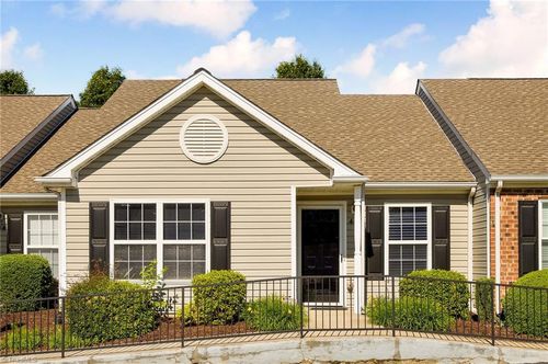 405 Caswell Kern Rd, Kernersville, NC, 27284-7774 | Card Image