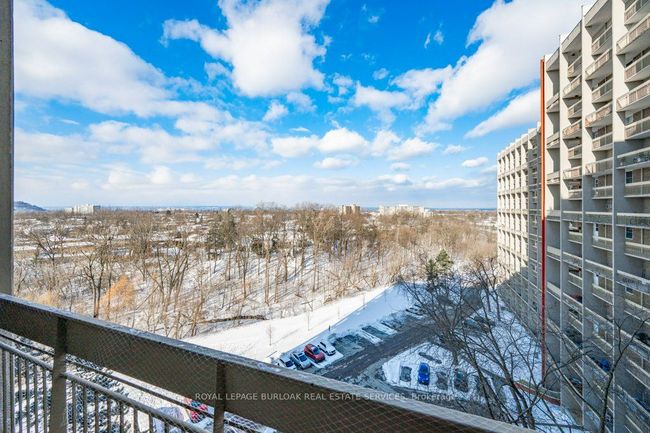 522 - 350 Quigley Rd, Condo with 3 bedrooms, 1 bathrooms and null parking in Hamilton ON | Image 26