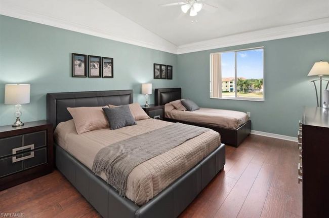 APT-331 - 8297 Key Royal Ln, Condo with 2 bedrooms, 2 bathrooms and null parking in NAPLES FL | Image 9