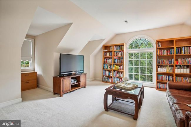 11400 Towering Oak Way, House other with 7 bedrooms, 5 bathrooms and null parking in RESTON VA | Image 31