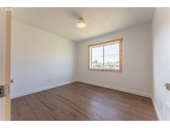 1636 Maple St, House other with 2 bedrooms, 1 bathrooms and null parking in Myrtle Point OR | Image 20