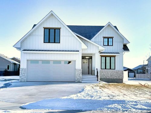 39 Williams Ave, Olds, AB, T4H0H1 | Card Image