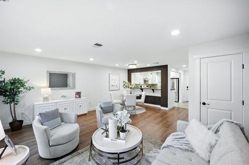 apt-128-865 Carlisle Way, Sunnyvale, CA, 94087-3609 | Card Image