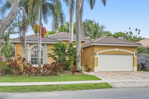 2101 Se 17th Ave, Homestead, FL, 33035-2244 | Card Image