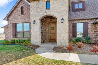 6604 E 86th Place, House other with 4 bedrooms, 2 bathrooms and null parking in Owasso OK | Image 2