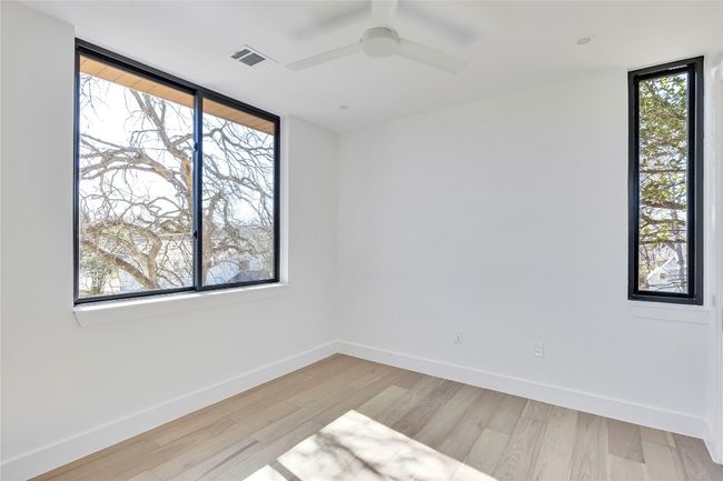 1804 Sylvan Dr, House other with 2 bedrooms, 3 bathrooms and 1 parking in Austin TX | Image 12