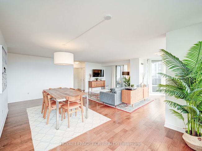 1509 - 330 Rathburn Rd W, Condo with 2 bedrooms, 2 bathrooms and null parking in Mississauga ON | Image 11