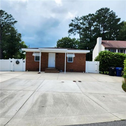 b-141 N Palm Ave, Virginia Beach, VA, 23452-1234 | Card Image