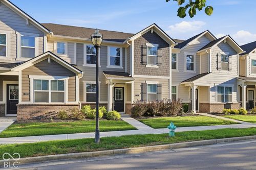 7218 Governors Row, Avon, IN, 46123-9314 | Card Image