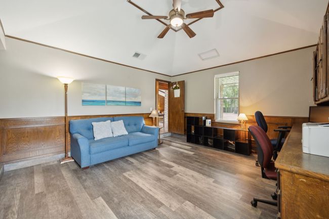 Large Office or Flex Space | Image 18