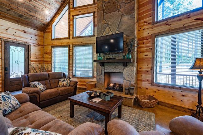 317 Sugar Pine Loop, House other with 4 bedrooms, 5 bathrooms and null parking in Broken Bow OK | Image 10