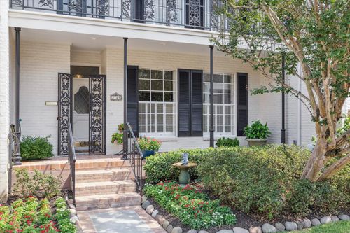 2105 Fulham Ct, Houston, TX, 77063-1914 | Card Image