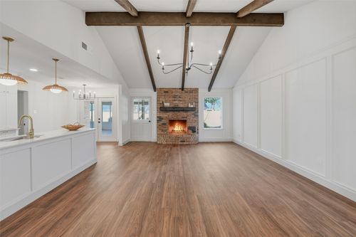 2822 Wentwood Dr, Grapevine, TX, 76051-6015 | Card Image