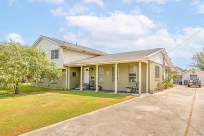 704 Maple Ave, House other with 4 bedrooms, 3 bathrooms and null parking in Houma LA | Image 1