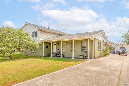 704 Maple Ave, Houma, LA, 70364 | Card Image