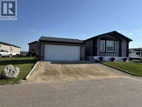 123-15 Mackenzie Ranch Way, Lacombe, AB, T4L0B4 | Card Image