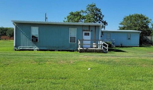 601 W Oakland Avenue, Seadrift, TX, 77983 | Card Image