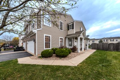 25121 Colligan Street, Home with 3 bedrooms, 1 bathrooms and 4 parking in Manhattan IL | Image 2