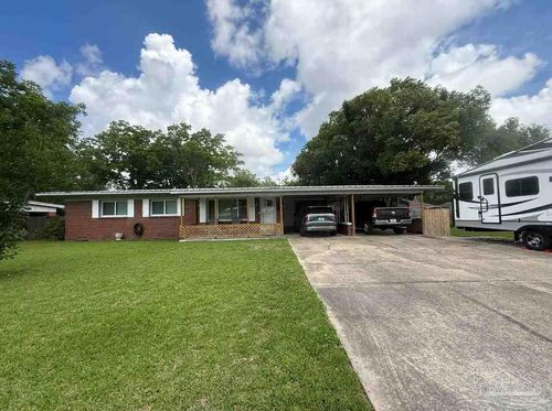18 Cambridge Ave, Pensacola, FL, 32534-3009 | Card Image