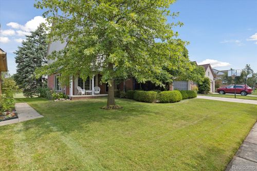 45242 Thornhill Rd, Canton, MI, 48188-1088 | Card Image