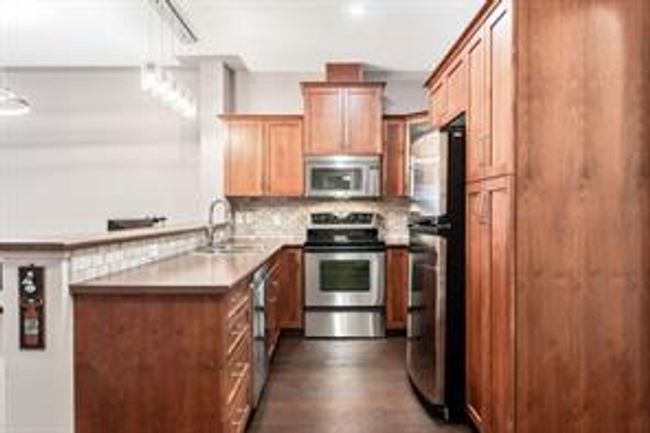 202 - 20 Discovery Ridge Close Sw, Condo with 1 bedrooms, 1 bathrooms and 1 parking in Calgary AB | Image 7