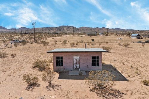 56172 Cone Boulevard, Landers, CA, 92285 | Card Image