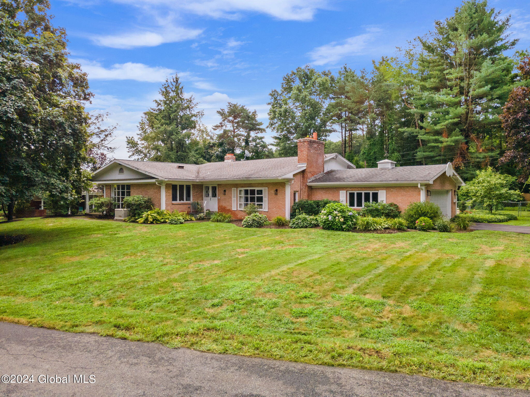 Campus View Dr, Albany, NY 12211