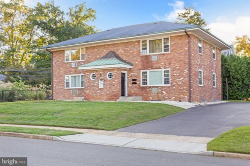 3-6 Clarendon Ave, Hamilton, NJ, 08620-1200 | Card Image