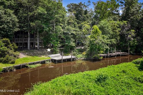 13005 Lamey Bridge Rd, D'Iberville, MS, 39540-8310 | Card Image